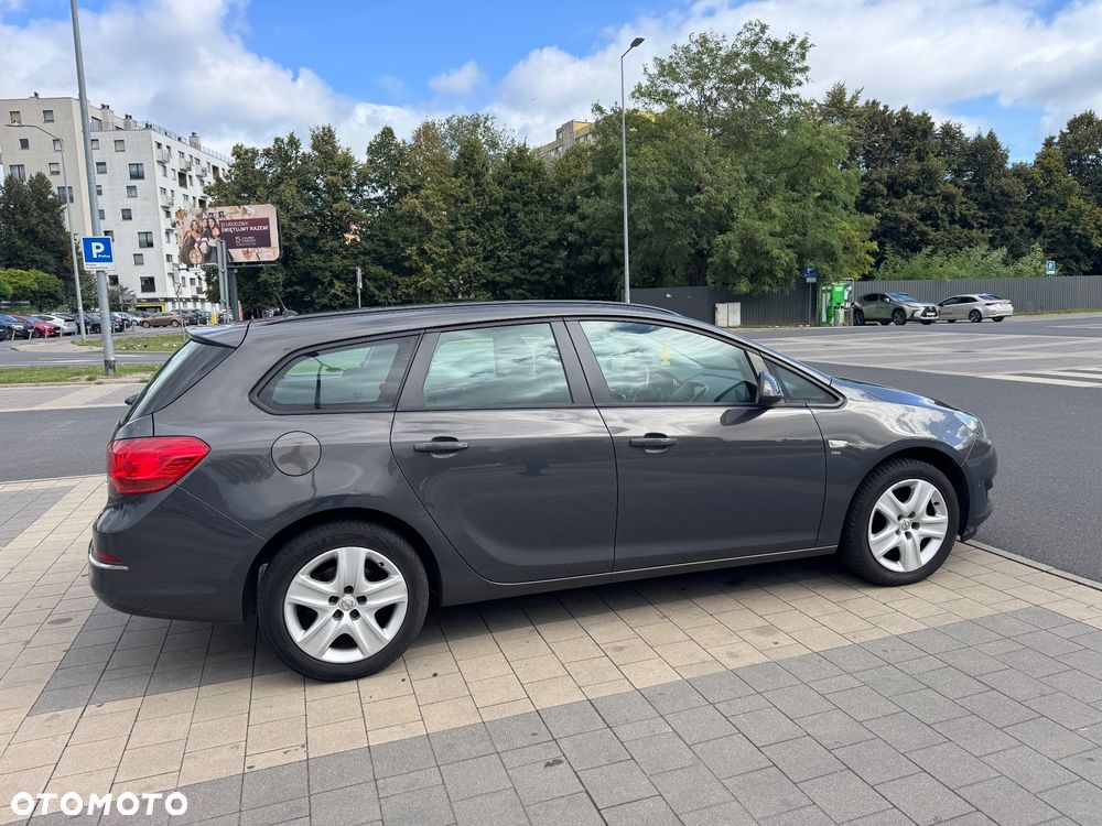 Opel Astra 1.6 CDTI Sport - 9