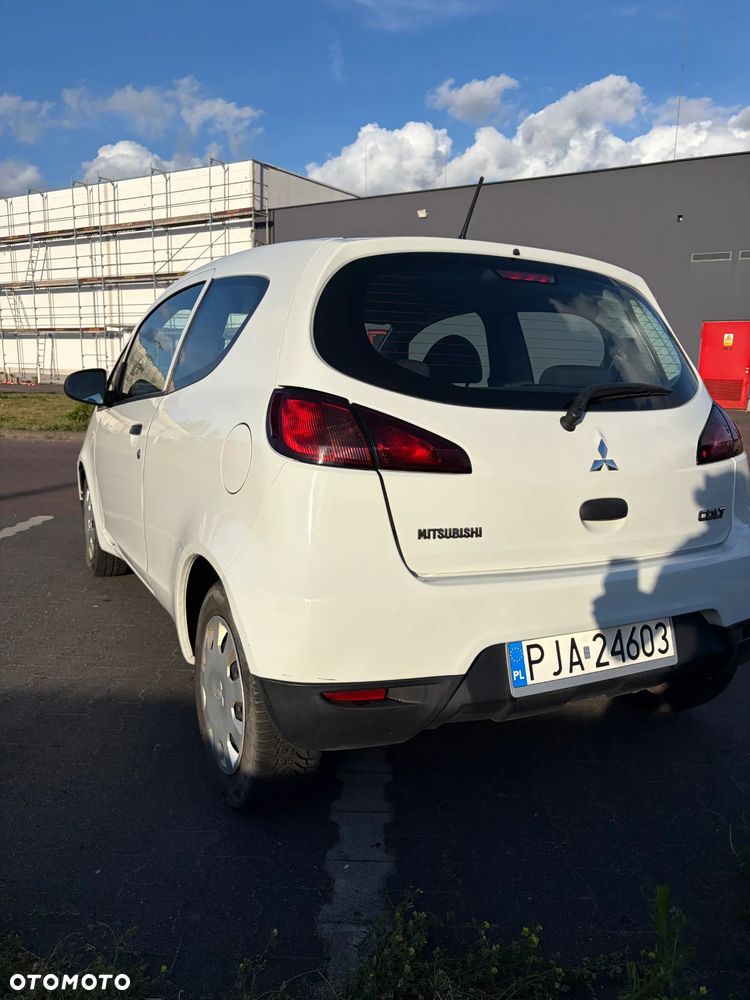 Mitsubishi Colt 1.1 - 3