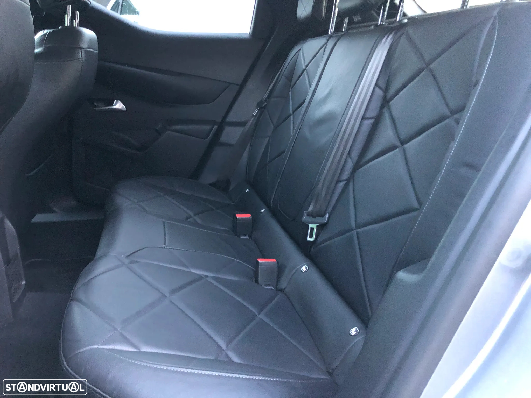DS DS3 Crossback PureTech 100 SO CHIC - 18
