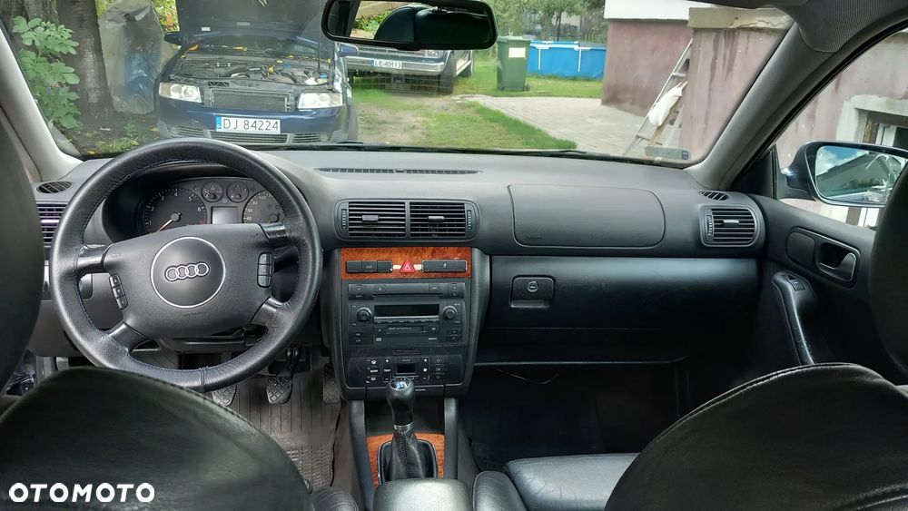 Audi A3 1.8T Ambition - 8