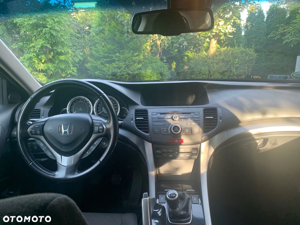 Honda Accord 2.0 Executive - 19