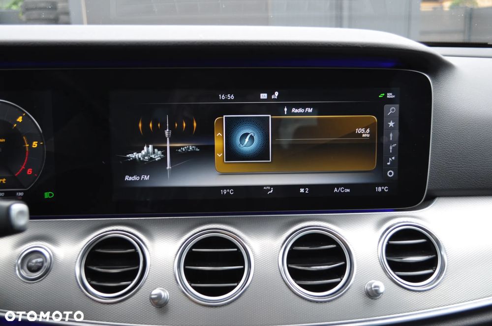 Mercedes-Benz Klasa E 220 d T 9G-TRONIC Exclusive - 25