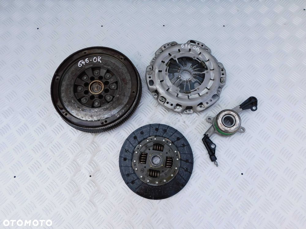 Sprinter 906 2.2 CDI 646 dwumas tarcza docisk kompletne sprzęgło OEM