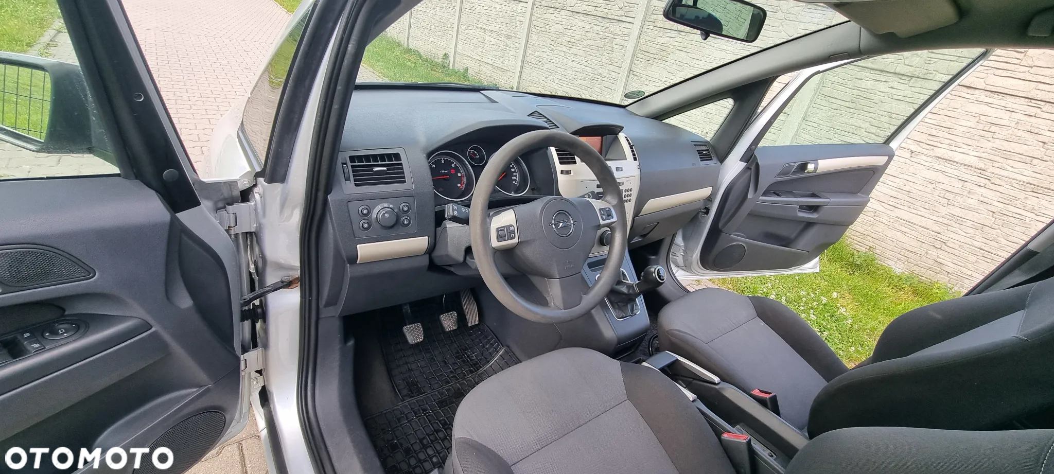 Opel Zafira - 18