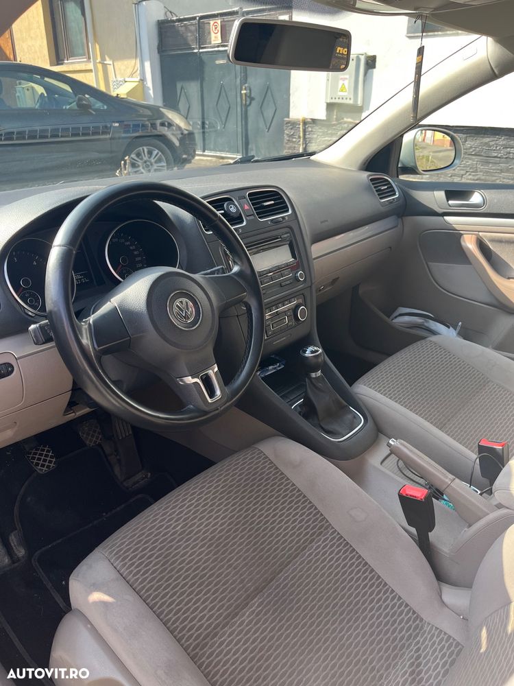 Volkswagen Golf 1.6 TDI DPF Comfortline - 6
