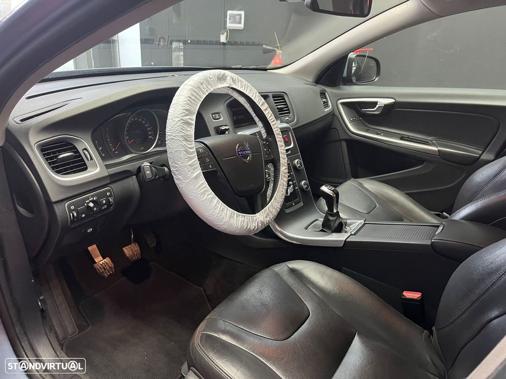 Volvo V60 2.0 D3 VOR - 7
