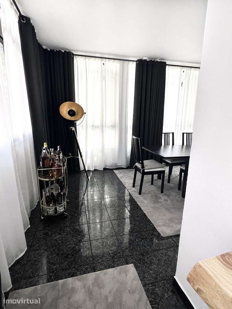 Apartamento T1+1 no Estoril, a poucos minutos da praia! - Grande imagem: 4/18