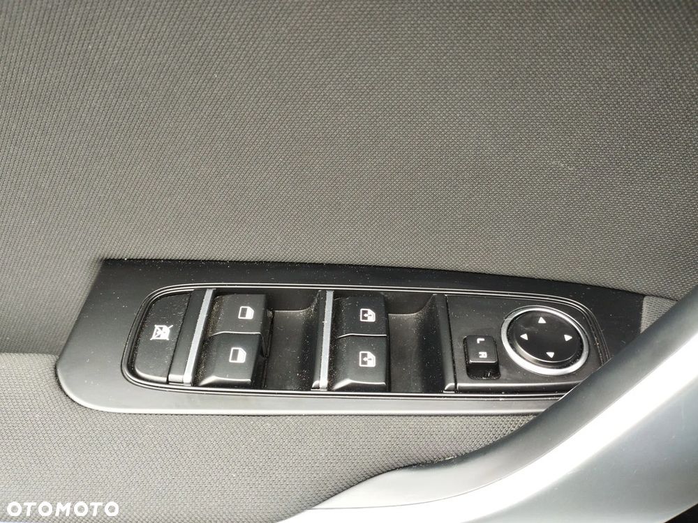 Kia Ceed 1.5 T-GDI M - 25