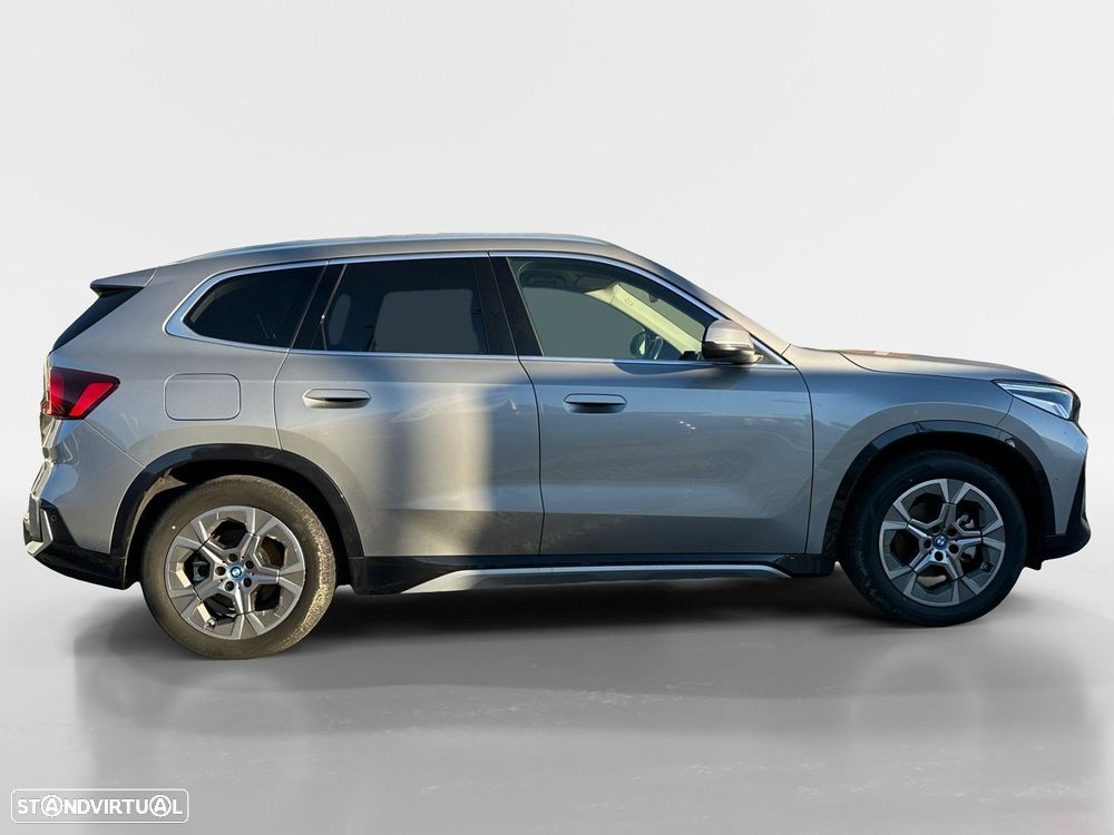 BMW iX1 eDrive20 - 6