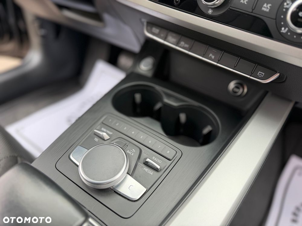 Audi A4 Limousine - 30