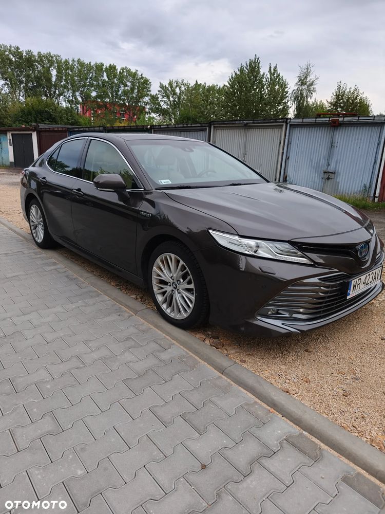 Toyota Camry 2.5 Hybrid Executive CVT - 1