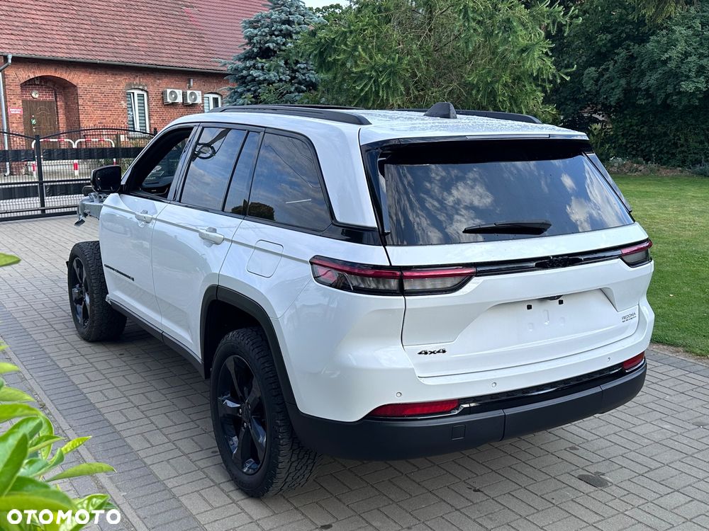 Jeep Grand Cherokee - 2