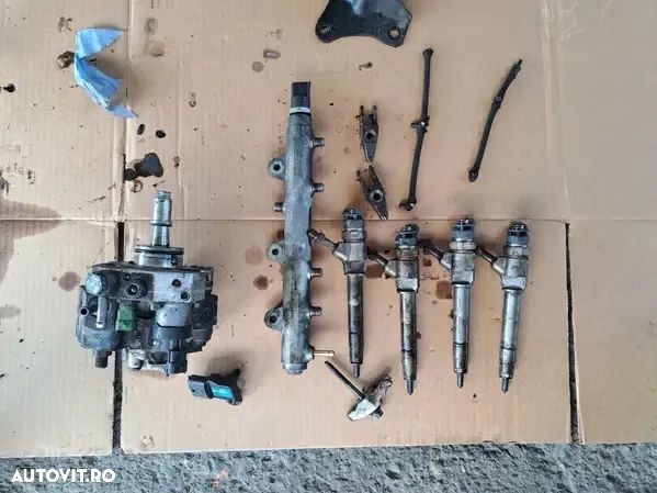 Anexe Ford Ranger Mazda BT-50 2,5 tdci 2007-2009 cod motor WLAA turbina galeri evacuare racitor de gaze alternator pompa vacuum servo galerie admisie clapeta acceleratie joja ulei corp terfmostat electromotor pompa inalta presiune injectoare - 6