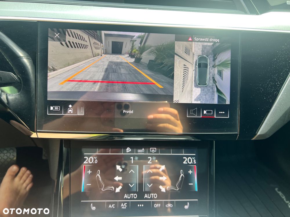Audi e-tron - 30