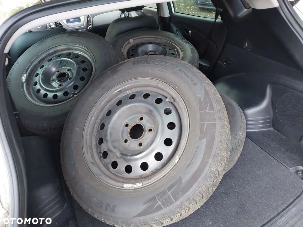 Hyundai ix35 - 13