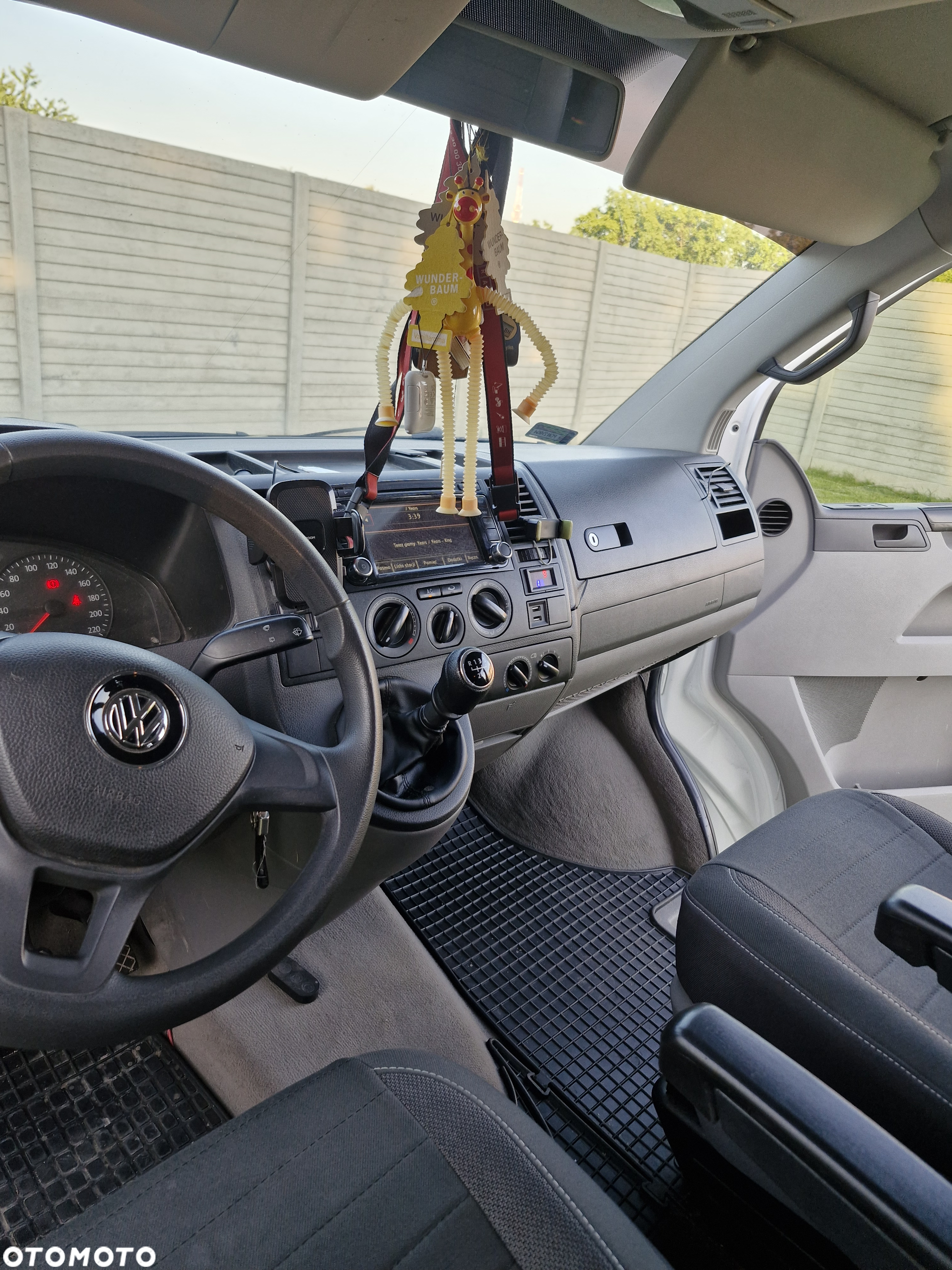Volkswagen Transporter - 14