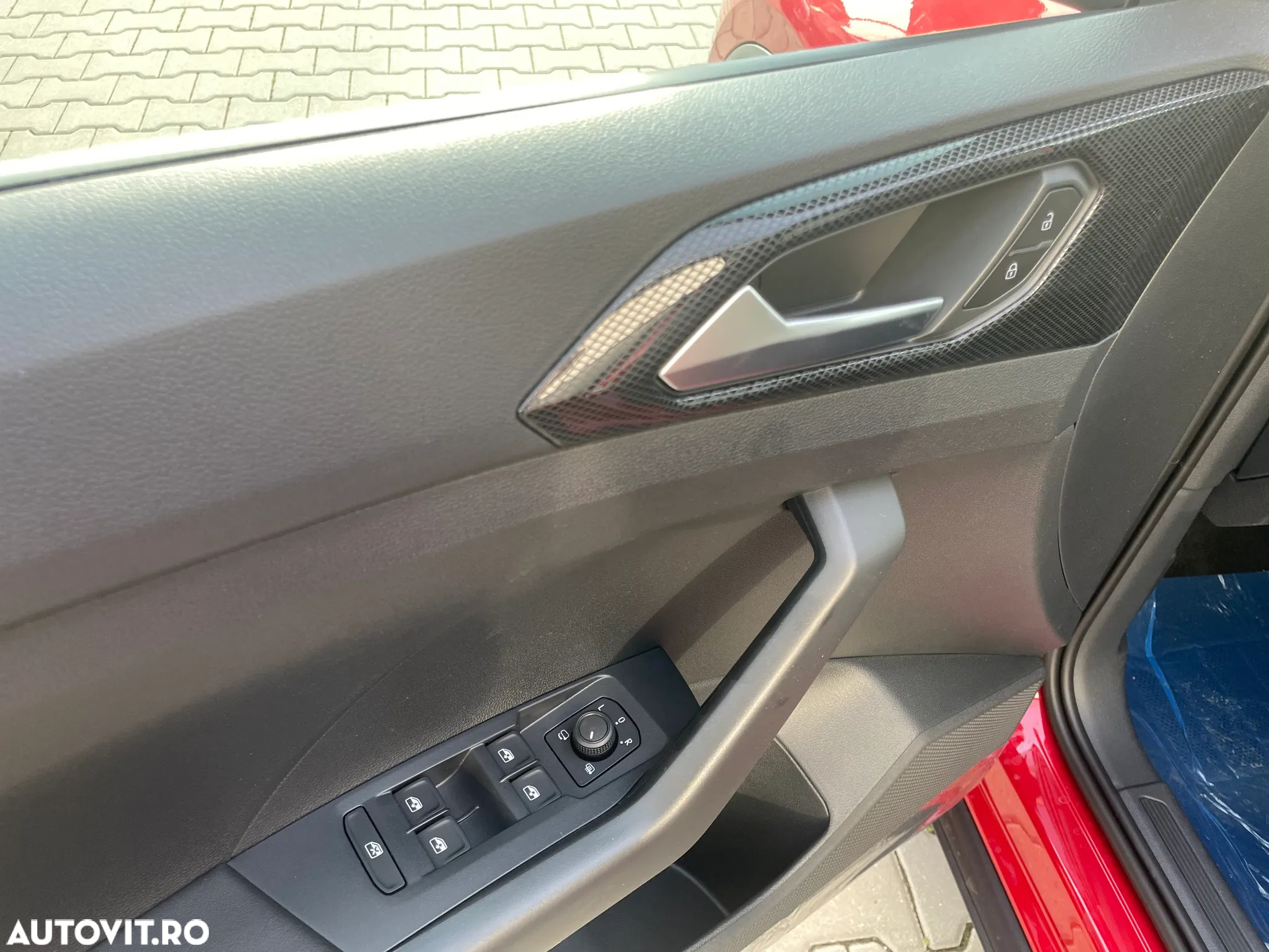 Volkswagen T-Cross 1.0 TSI DSG Life - 9
