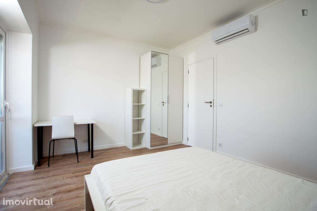 Quarto - localizado em Alvalade Lisbon - Grande imagem: 5/24