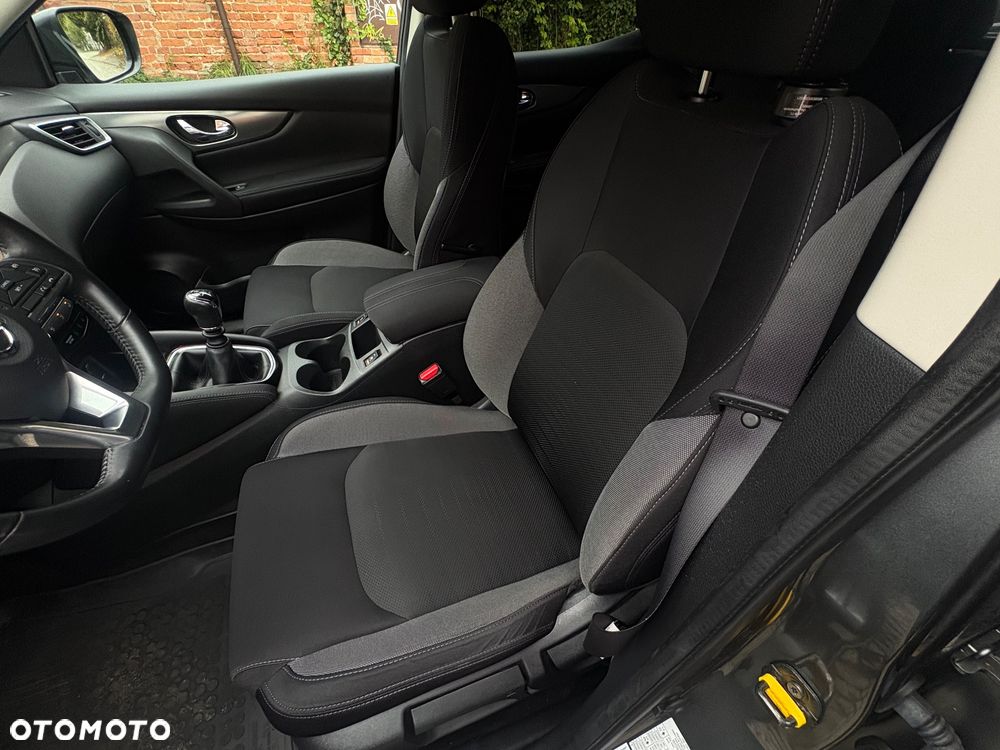Nissan Qashqai 1.6 DIG-T N-Connecta - 7