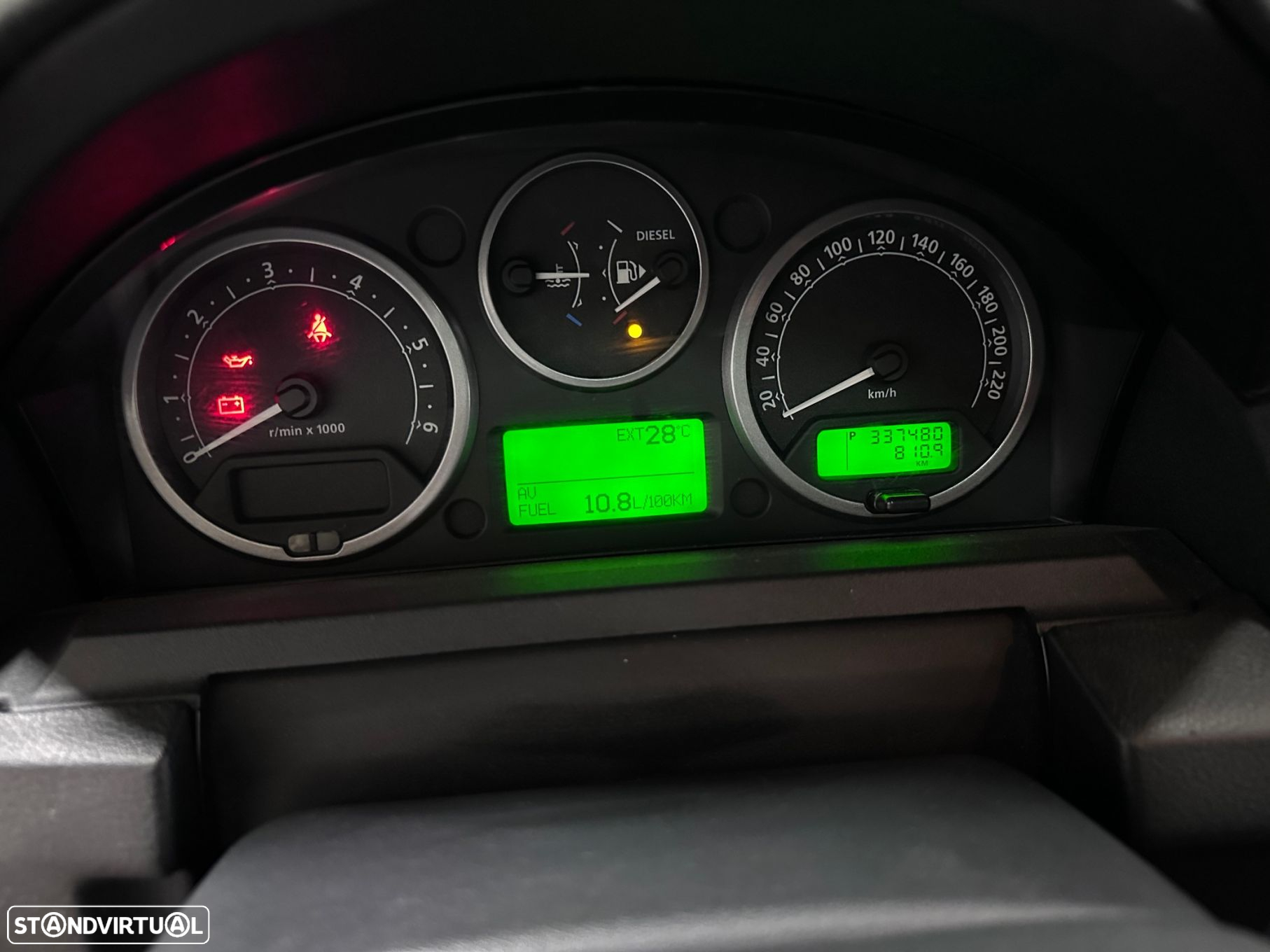 Land Rover Discovery 3 2.7 TD V6 SE Auto. - 17