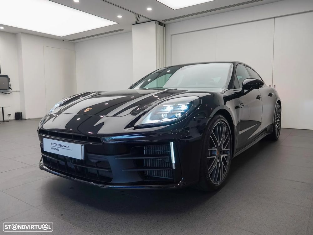 Porsche Panamera - 1
