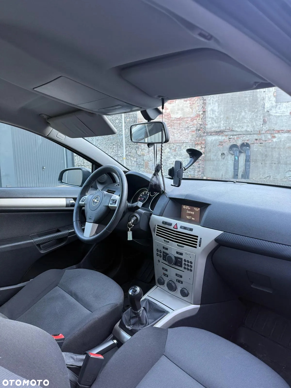 Opel Astra III GTC 1.6 T Sport - 7