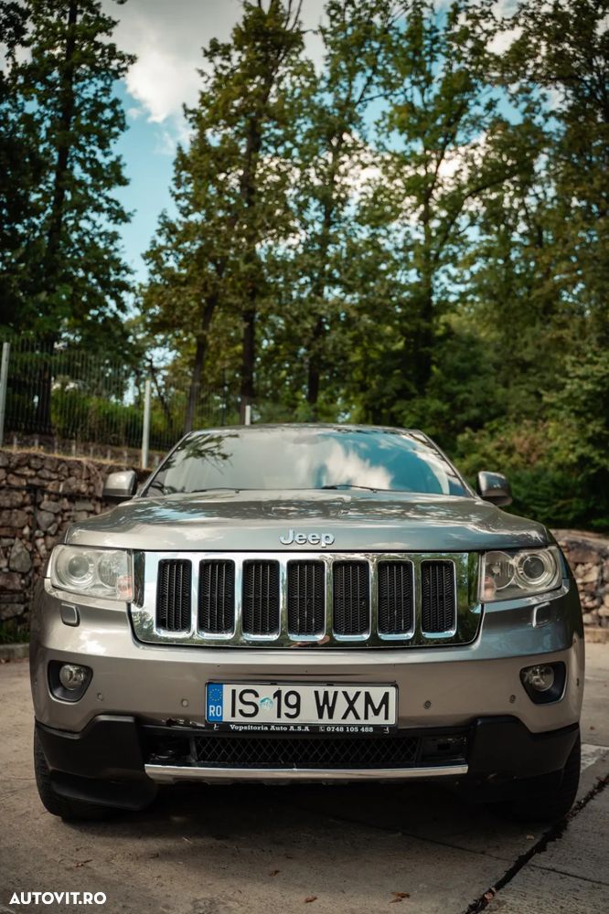 Jeep Grand Cherokee 2012 photo 2
