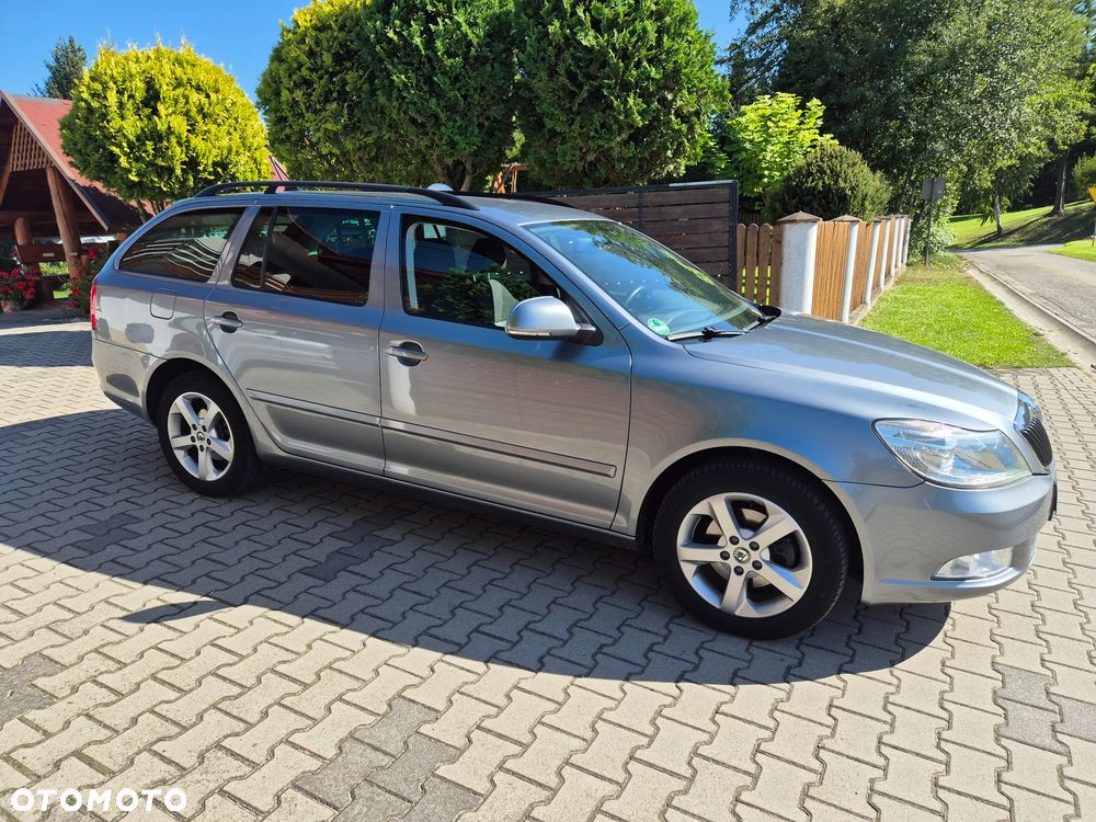 Skoda Octavia Combi 2.0 TDI Elegance - 3