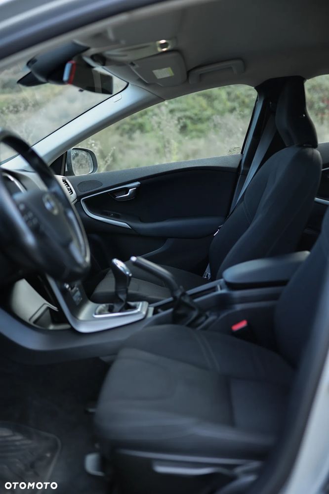 Volvo V40 D2 Kinetic - 16