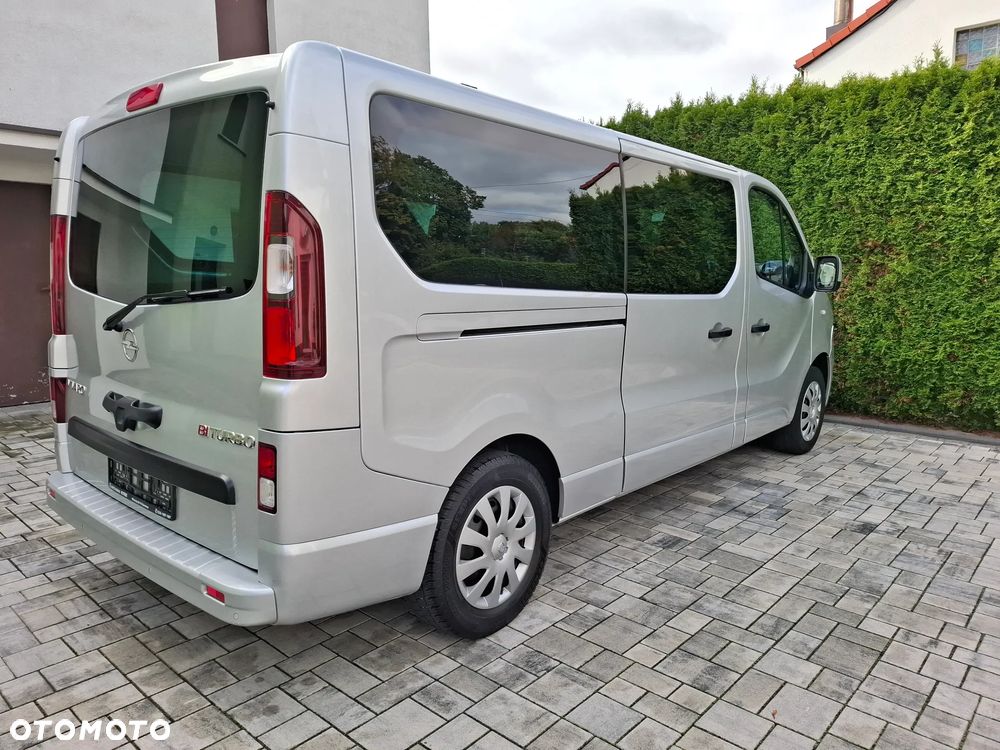 Opel Vivaro - 18