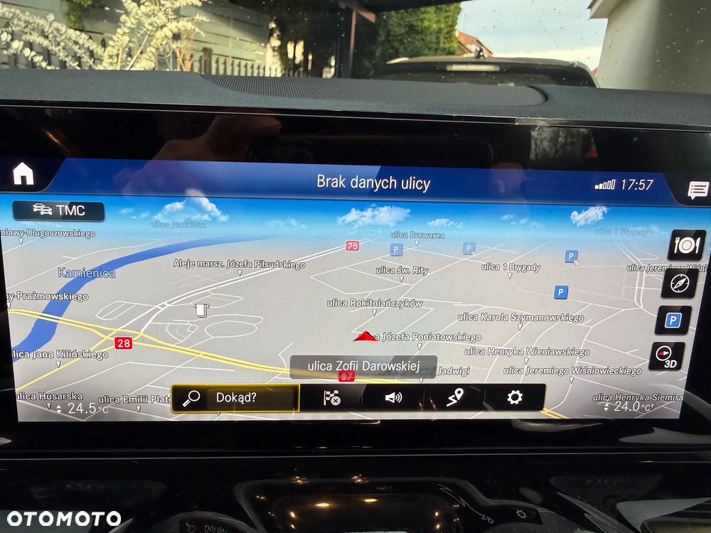 Mercedes-Benz GLA - 13