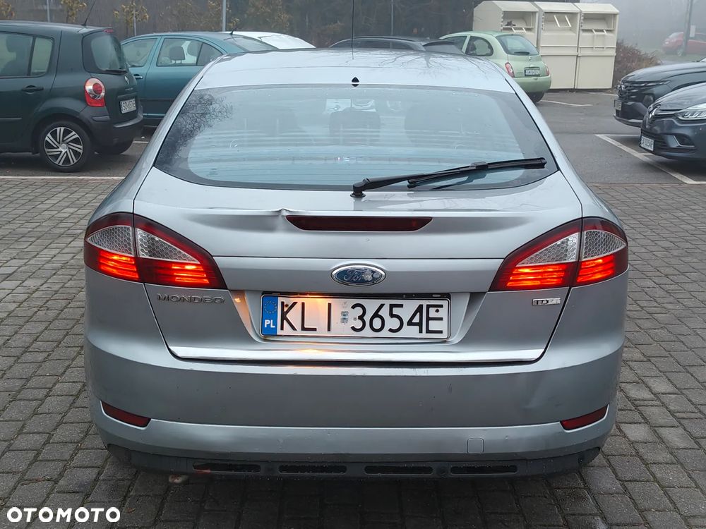 Ford Mondeo 2.0 TDCi S - 9