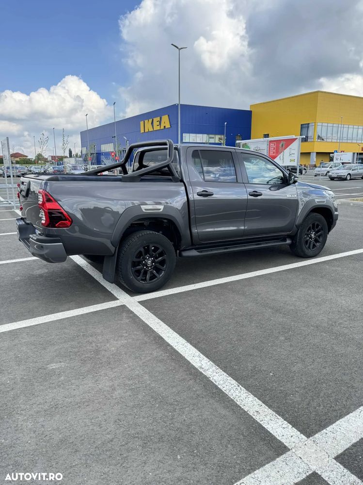Toyota Hilux 2.8D 204CP 4x4 Double Cab AT Invincible - 4