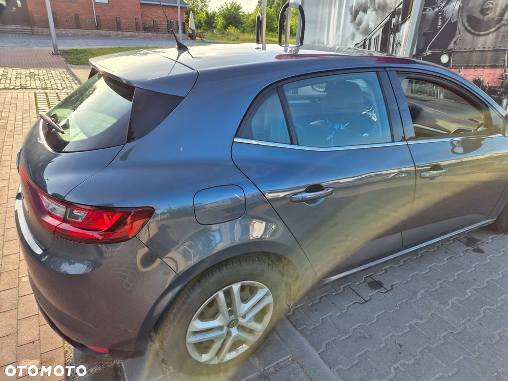Renault Megane 1.5 Blue dCi Intens - 7