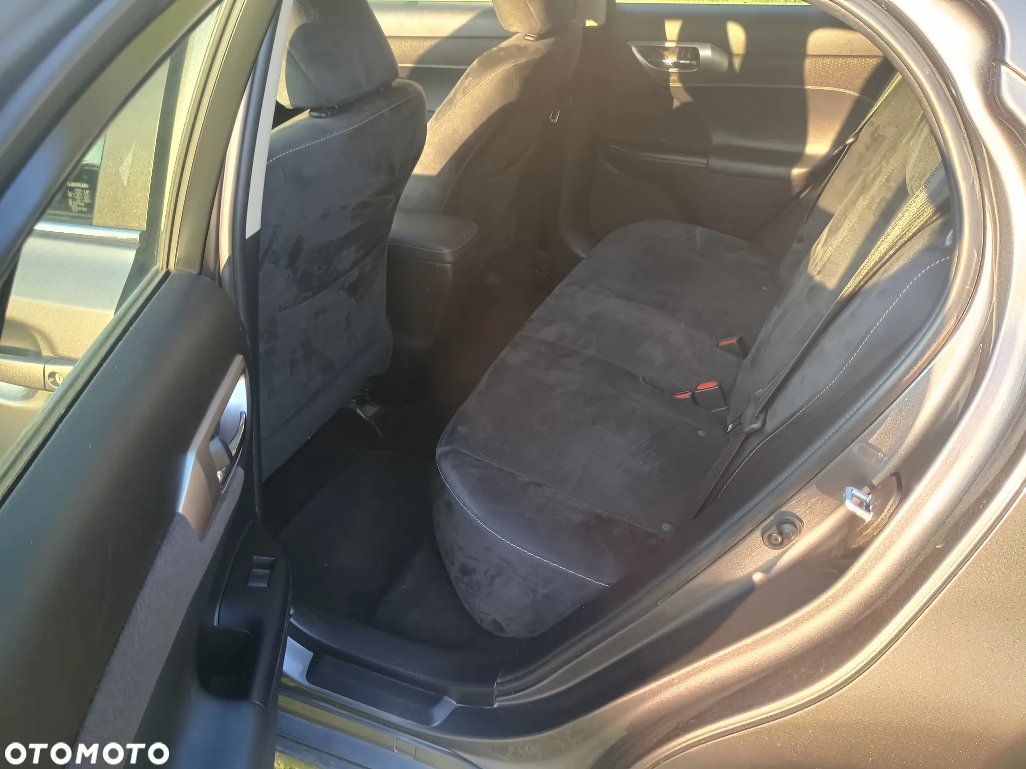 Lexus CT 200h - 6