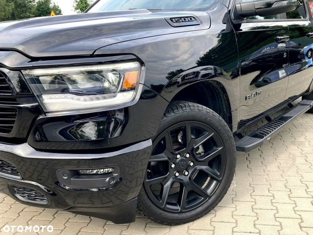 RAM 1500 Crew Cab Sport - 10