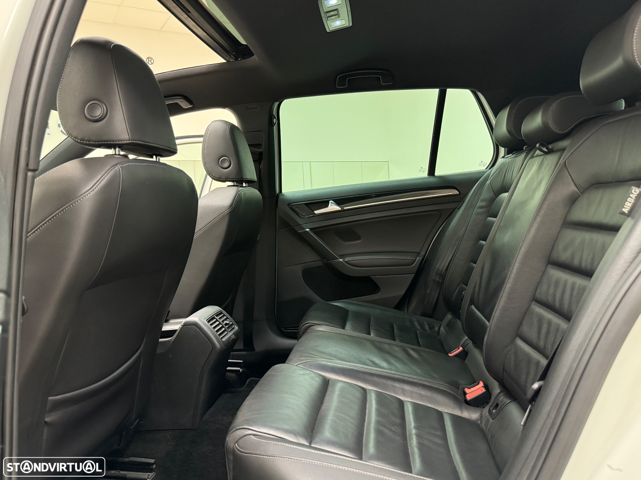 VW Golf 2.0 TDI GTD DSG - 45