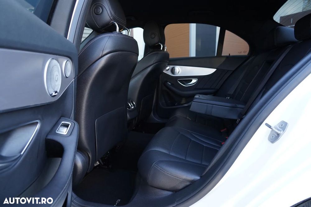 Mercedes-Benz C - 14