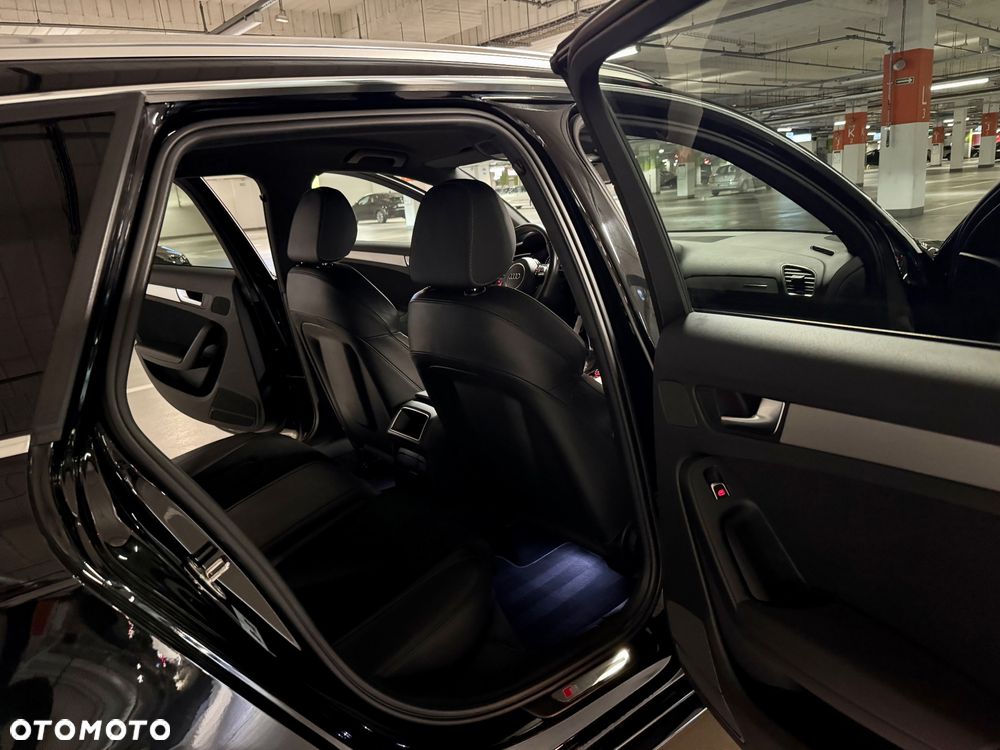 Audi A4 ver-2-0-tdi-dpf-clean-diesel-quattro-s-tronic-s-line-sportpaket - 28