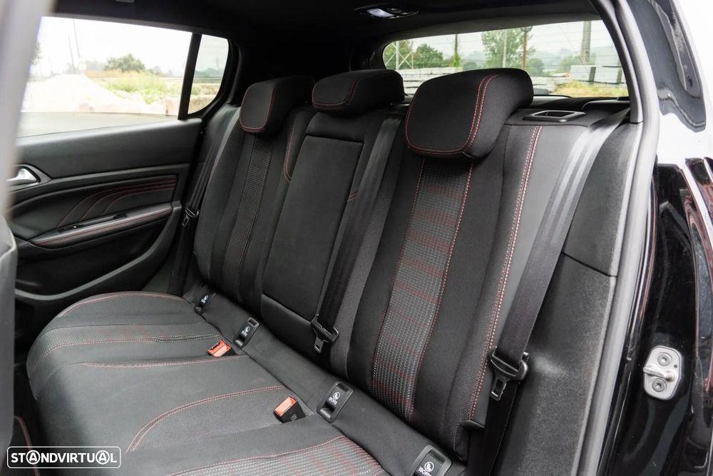 Peugeot 308 1.5 BlueHDi GT Line - 24