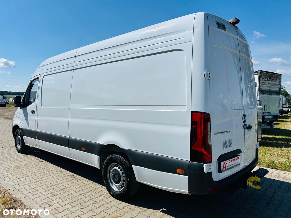 Mercedes-Benz Sprinter - 5
