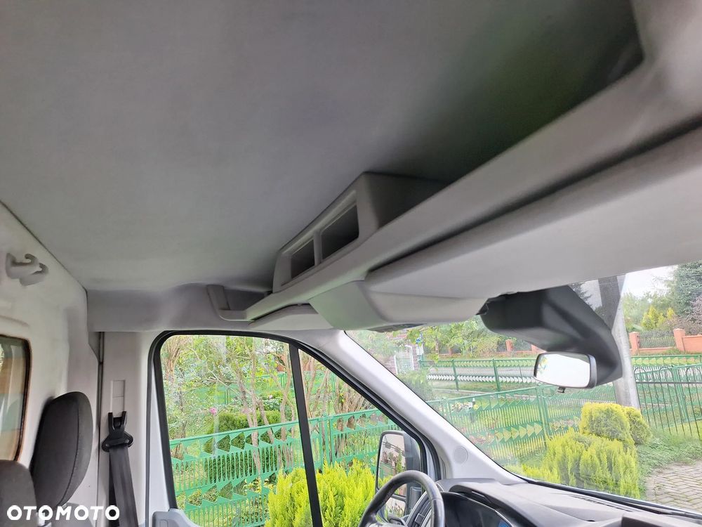 Ford Transit - 26