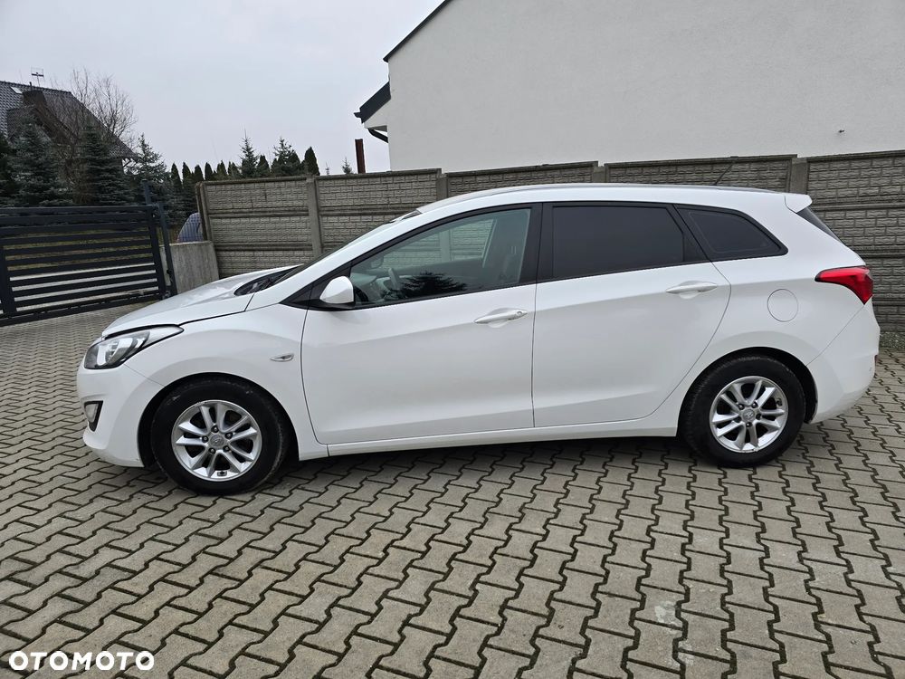 Hyundai i30 i30cw 1.6 CRDi Trend - 2