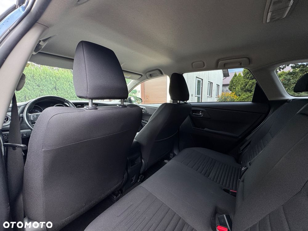 Toyota Auris 1.6 Prestige - 30
