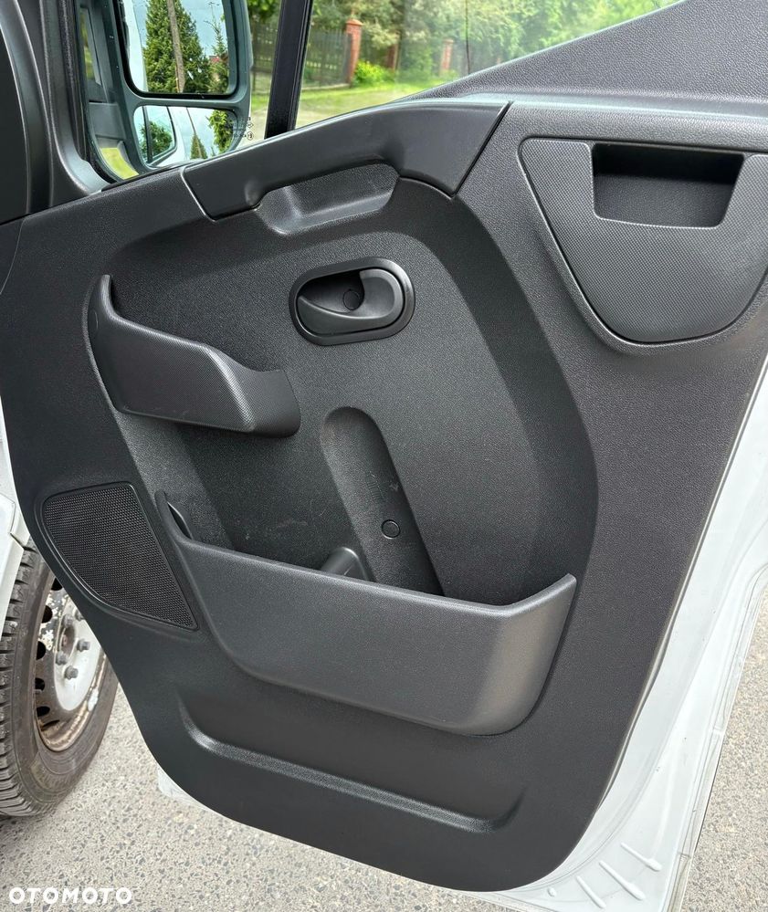 Renault Master - 15