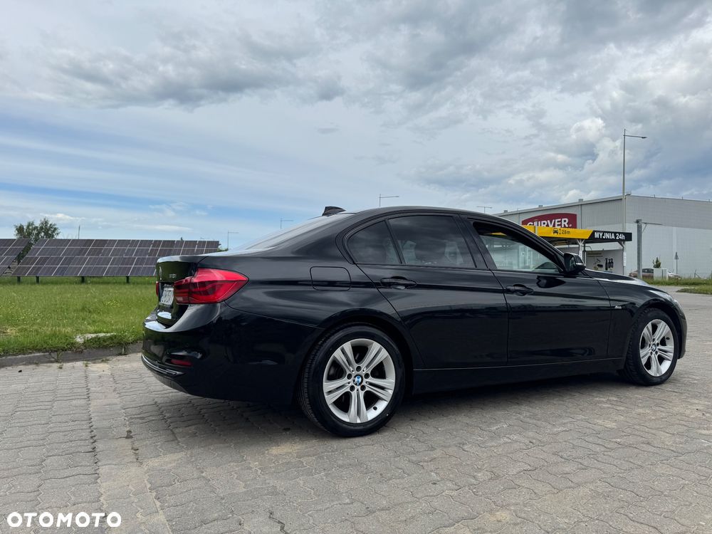 BMW Seria 3 318i Sport Line - 7