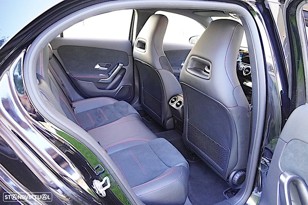 Mercedes-Benz A 250 e AMG Line - 18