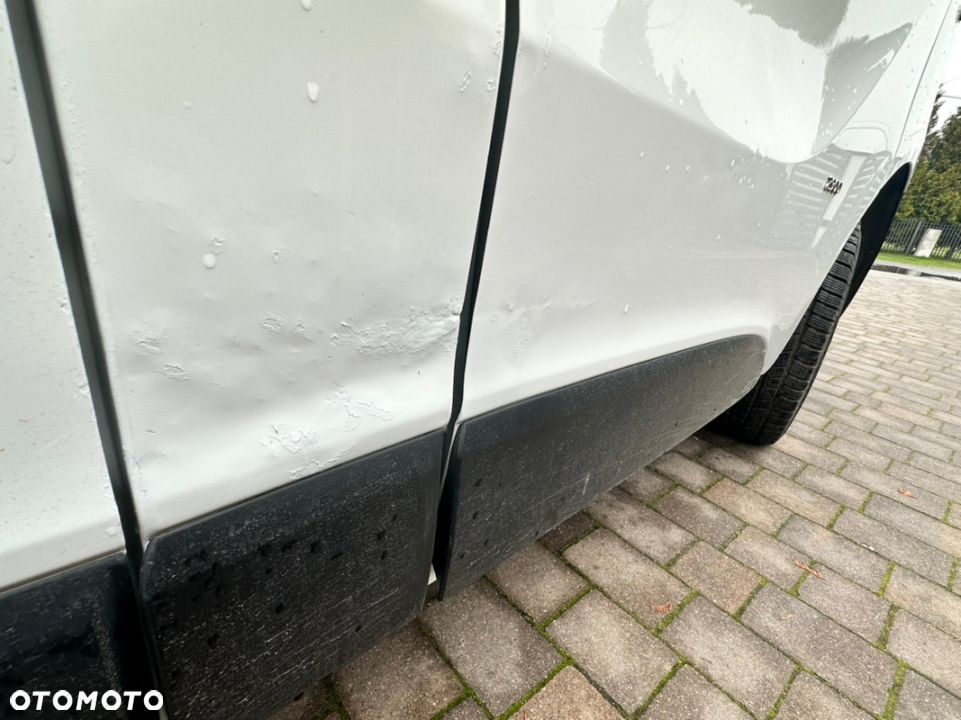 Opel Vivaro Chlodnia pod Farmaceutyki euro 6 - 10