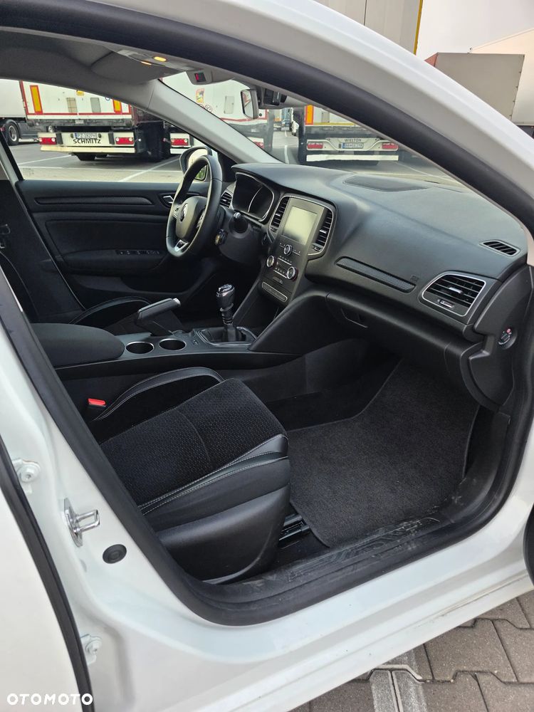 Renault Megane 1.5 Blue dCi Life - 9