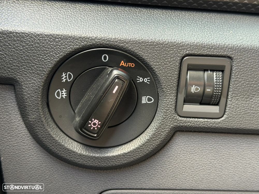 VW T-Cross 1.0 TSI Life - 25